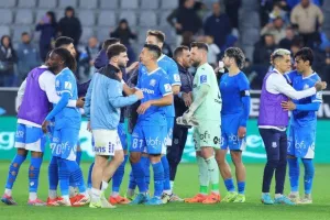 Απόλλων-Ομόνοια Αραδίππου: Τρίποντο...με Ντε Μάρκο (φώτος)