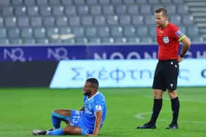 Απόλλων-Ομόνοια: Το…μοίρασε ο Κακουλλής (φώτος)