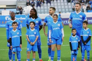 Απόλλων-Ομόνοια Αραδίππου: Τρίποντο...με Ντε Μάρκο (φώτος)