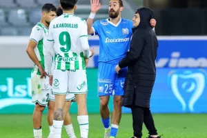 Απόλλων-Ομόνοια: Το…μοίρασε ο Κακουλλής (φώτος)