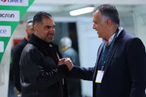 Ομόνοια - Καρμιώτισσα: "Καθάρισε" με Στεπίνσκι-Εβάντρο και για κερασάκι… Κούσουλος (φώτος)