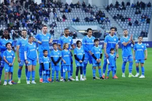 Απόλλων-Ομόνοια Αραδίππου: Τρίποντο...με Ντε Μάρκο (φώτος)