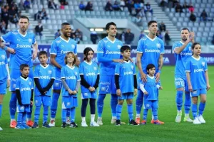 Απόλλων-Ομόνοια Αραδίππου: Τρίποντο...με Ντε Μάρκο (φώτος)