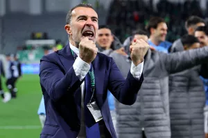 Το πάθος του "αρχιτέκτονα"! (Φώτος)
