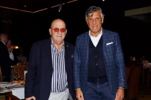 Μέιλ/Μεσίνα!