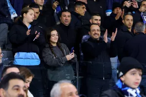 Χάρηκε και χειροκρότησε! 
