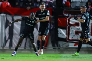 Ομόνοια 29Μ-Νέα Σαλαμίνα: Έβαλε… κι άλλη φωτιά η ομάδα του Πετράκη! (φώτος)