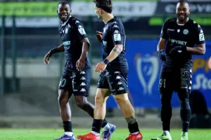 Ομόνοια 29Μ-Νέα Σαλαμίνα: Έβαλε… κι άλλη φωτιά η ομάδα του Πετράκη! (φώτος)