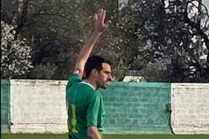 Με χατ-τρικ του αρχηγού Τσίγκη!