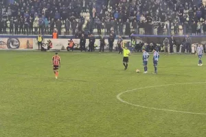 Κόκκινη μέσω on field review σε Δώνη