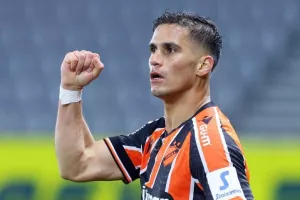 Πιέρος για το +3 και την... Τσέλιε: "Χρειαζόμαστε τους οπαδούς μας να μας σπρώξουν..."