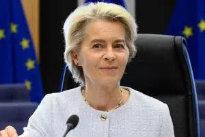 Η ΕΕ θέλει να κινητοποιήσει 200 δισ. ευρώ σε επενδύσεις για την Τεχνητή Νοημοσύνη