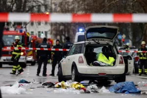 Μόναχο: Αφγανός ο οδηγός που έπεσε στο πλήθος - Τουλάχιστον 28 τραυματίες, ένα παιδί δίνει μάχη να κρατηθεί στη ζωή