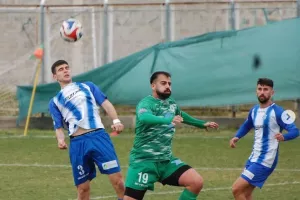 Κλικς από το ματς με Κέδρο
