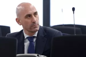 Ένοχος ο Ρουμπιάλες για το φιλί στην Ερμόσο