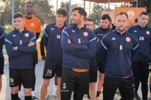 Και οι δύο από 25 βαθμούς... τα λένε στη Δρομολαξιά