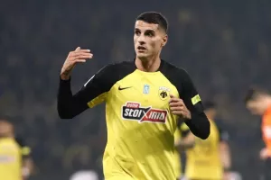 Ο Λαμέλα απάντησε στα σενάρια για Ρίβερ