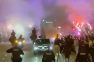 Οι οπαδοί της Ρεάλ επιφύλασσαν μαγική υποδοχή στην αποστολή της ομάδας