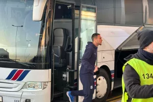 (ΦΩΤΟΣ kerkida) Η άφιξη του Απόλλωνα 
