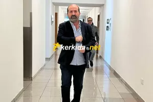 Ο Κώστας...