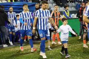 Ανόρθωση-ΑΠΟΕΛ: Τέσσερα γκολ και η… μπίλια στο Χ