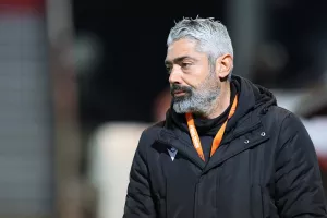 Θέλει να βάλει "φρένο" στα αρνητικά αποτελέσματα! 