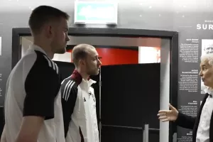 Έρικσεν και Ντε Λιχτ με σεβασμό έμαθαν τα πάντα για την τραγωδία του Μονάχου (βίντεο)