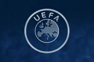 Αδιάβαστη… (UEFA)