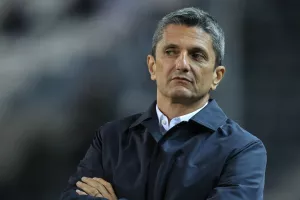 Η ώρα για την επιστροφή του Λουτσέσκου: Τι έκανε ο Δικέφαλος χωρίς τον Ρουμάνο στον πάγκο