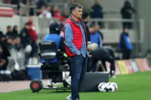 Μεντιλίμπαρ στους παίκτες: “Στο μυαλό μας πρέπει να έχουμε μόνο τον ΠΑΟΚ, να τα δώσουμε όλα για τη νίκη”