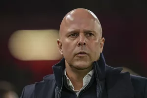 Λίβερπουλ: Τιμωρία δύο αγωνιστικών στον Σλοτ