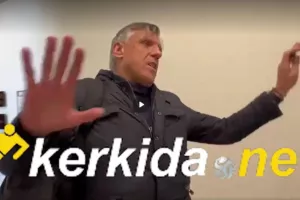 "Παίζουν με τη νοημοσύνη"