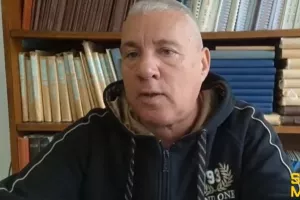 "Εξευτελίζεται η διαδικασία..."