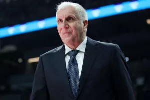 Ομπράντοβιτς: «Χαρά μου να συναντάω τους Τζέιμς και Καλάθη» - Καμία αναφορά σε Σπανούλη 