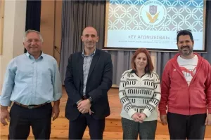 H αξιέπαινη κίνηση για το «Ευ Αγωνίζεσθαι» - Μίλησε στα παιδιά ο Νίκος Σατσιάς