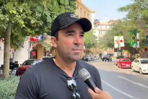 Ντέκο: “Φαινόμενο ο Νεϊμάρ αλλά δεν είναι στιγμή για την Μπαρτσελόνα να σκεφτεί την επιστροφή του”