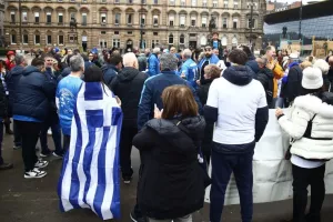 Η Γλασκώβη “βάφτηκε” μπλε από τους φίλους της γαλανόλευκης