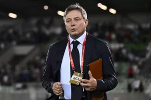Καρφιά Στοΐκοβιτς για την Γιουβέντους για τη συμπεριφορά της προς τον Βλάχοβιτς