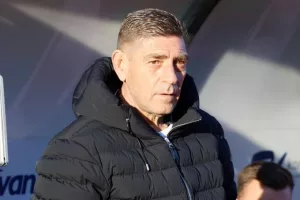 Παντελίδης: "Να τους κρατήσουμε δίπλα μας"