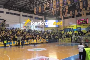 (ΒΙΝΤΕΟ Kerkida) ΟΛΟΙ πάνω με τα κασκόλ και "Μέθυσα..."