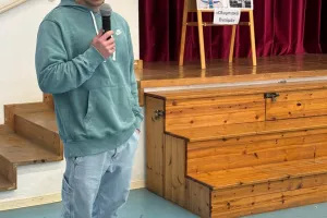 Επίσκεψη στο Β’ Δημοτικό Σχολείο Δρομολαξιάς με Ηλία Γεωργίου