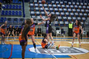 (Φώτος) Κέρδισε την ΑΕΛ η Αναγέννηση και έκανε το 1-1 