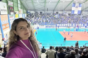 ΕΔΩ...LIVE