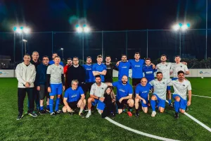 (Φώτος) Από συνεργάτες... αντίπαλοι για 90 λεπτά 