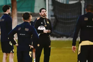 Μάριος σε παίκτες/"Δεν υπάρχει άλλο αποτέλεσμα για εμάς"