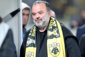 ΑΕΚ: «Χαμηλού επιπέδου οι χαρακτηρισμοί “Μίκι Μάους”