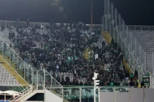 Άρχισε το πάρτι ο κόσμος του Παναθηναϊκού στο "Αρτέμιο Φράνκι"