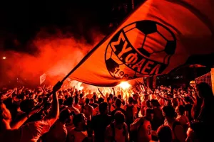 Θύρα 3/ Κάλεσμα για μαζική παρουσία