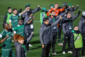 "Όταν η συνέχεια γίνεται ζόρικη, οι ζόρικοι συνεχίζουν"