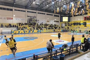 ΑΕΛ-Ομόνοια: Καθυστέρηση λόγω απουσίας του γιατρού 
